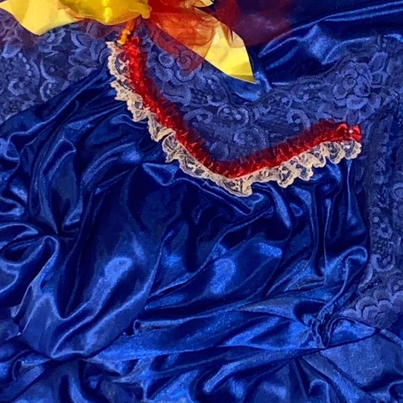 Vtg Silky Snow White Sissy Ruffled LACE SWEEP NIGHTGOWN OSFM - Picture 4 of 16